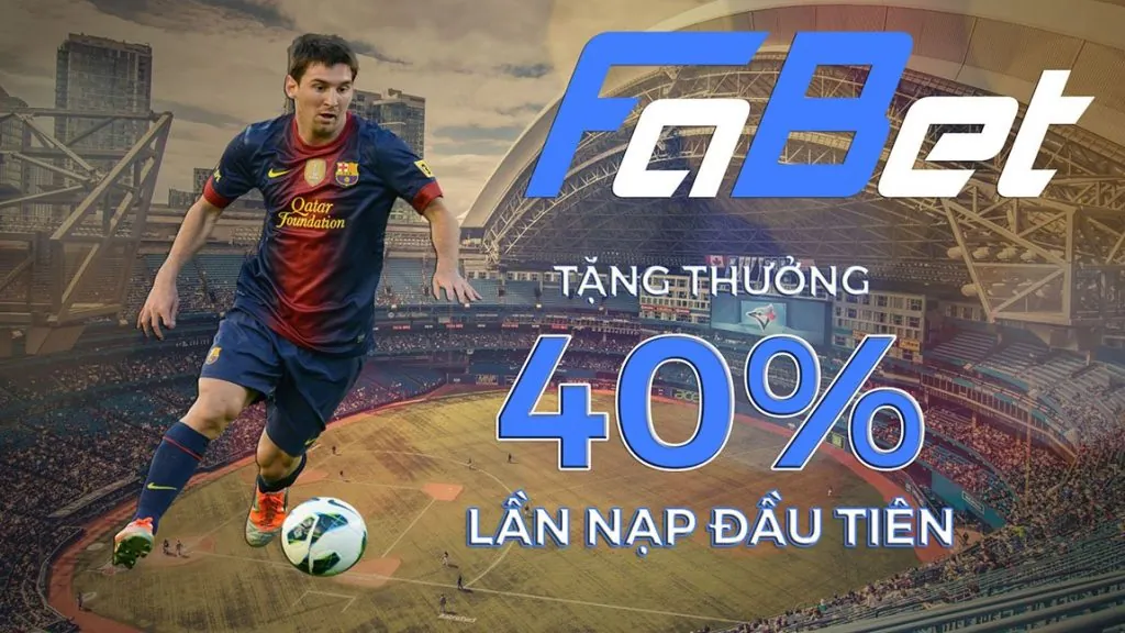 Người chơi phân tích chiến thuật đá gà
